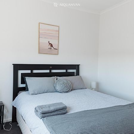 Coorong Island Retreat - Farm Stay At Pet Friendly Property Meningie Kültér fotó