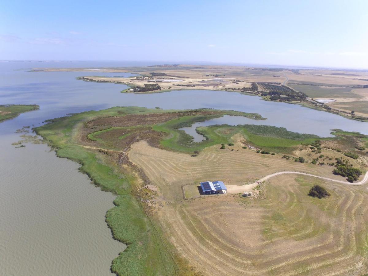 Coorong Island Retreat - Farm Stay At Pet Friendly Property Meningie Kültér fotó