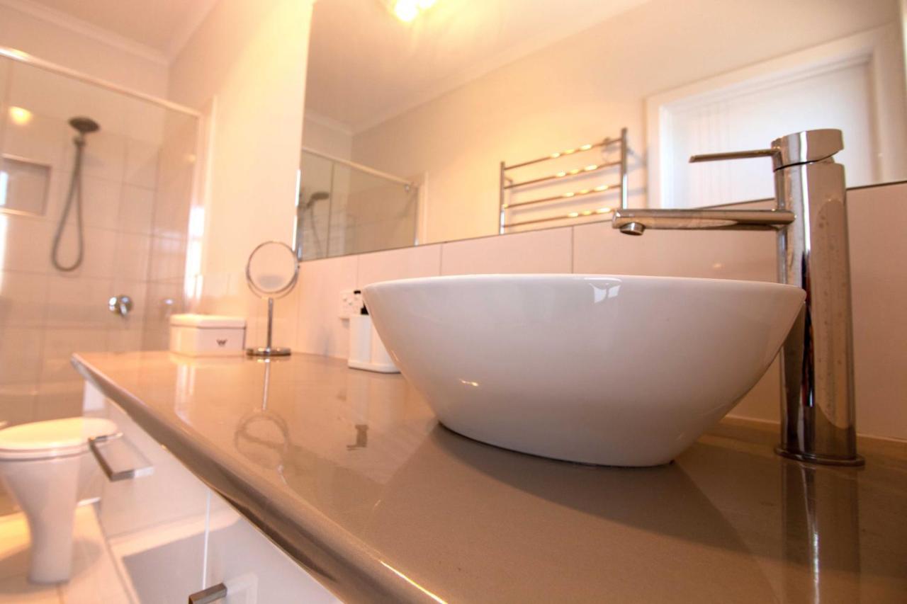 Coorong Island Retreat - Farm Stay At Pet Friendly Property Meningie Kültér fotó