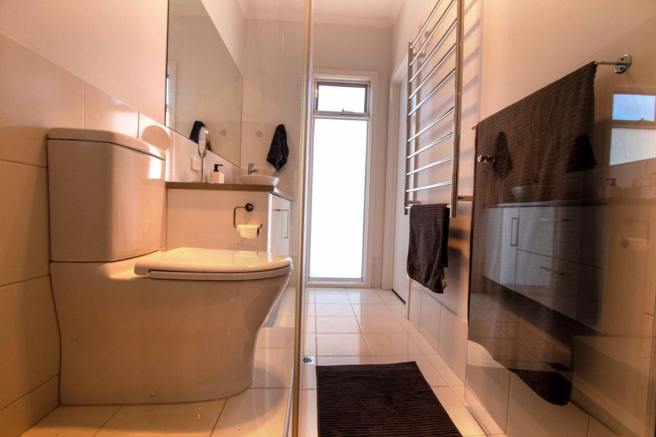 Coorong Island Retreat - Farm Stay At Pet Friendly Property Meningie Kültér fotó