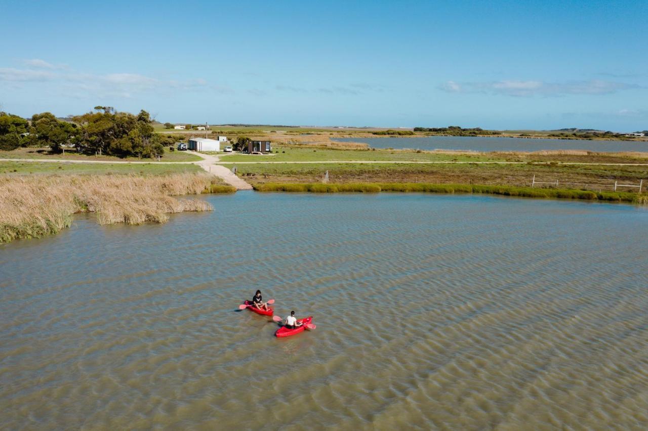 Coorong Island Retreat - Farm Stay At Pet Friendly Property Meningie Kültér fotó