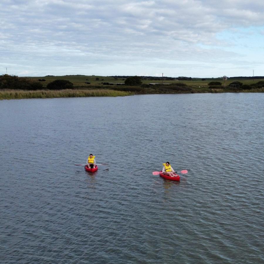 Coorong Island Retreat - Farm Stay At Pet Friendly Property Meningie Kültér fotó