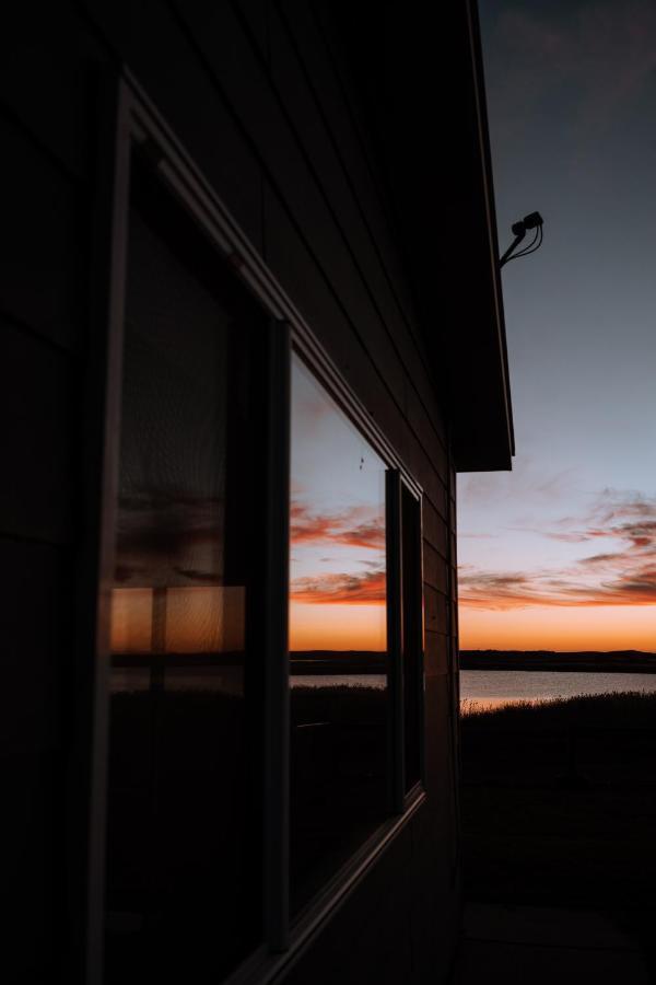 Coorong Island Retreat - Farm Stay At Pet Friendly Property Meningie Kültér fotó