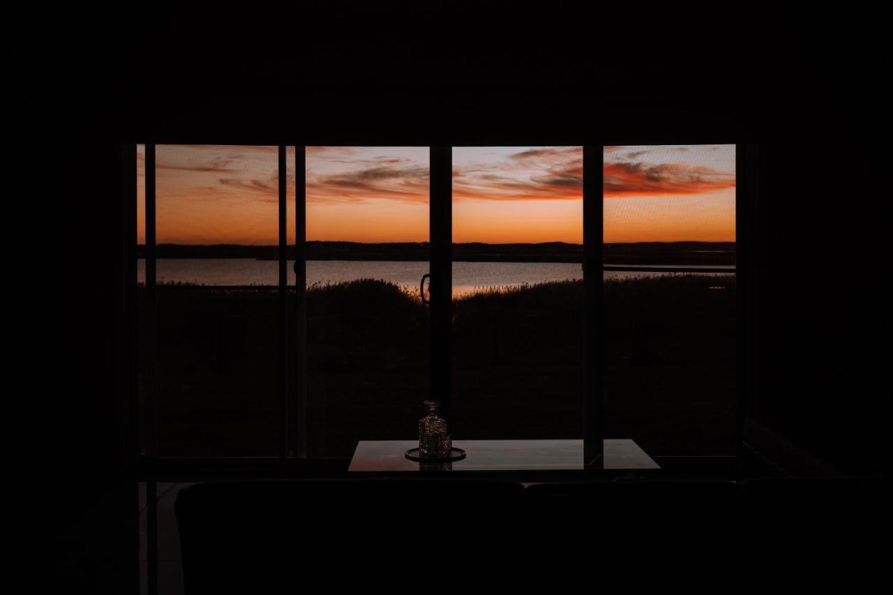 Coorong Island Retreat - Farm Stay At Pet Friendly Property Meningie Kültér fotó
